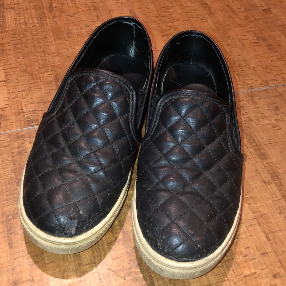 Steve Madden
Zaander Slip-On Sneaker